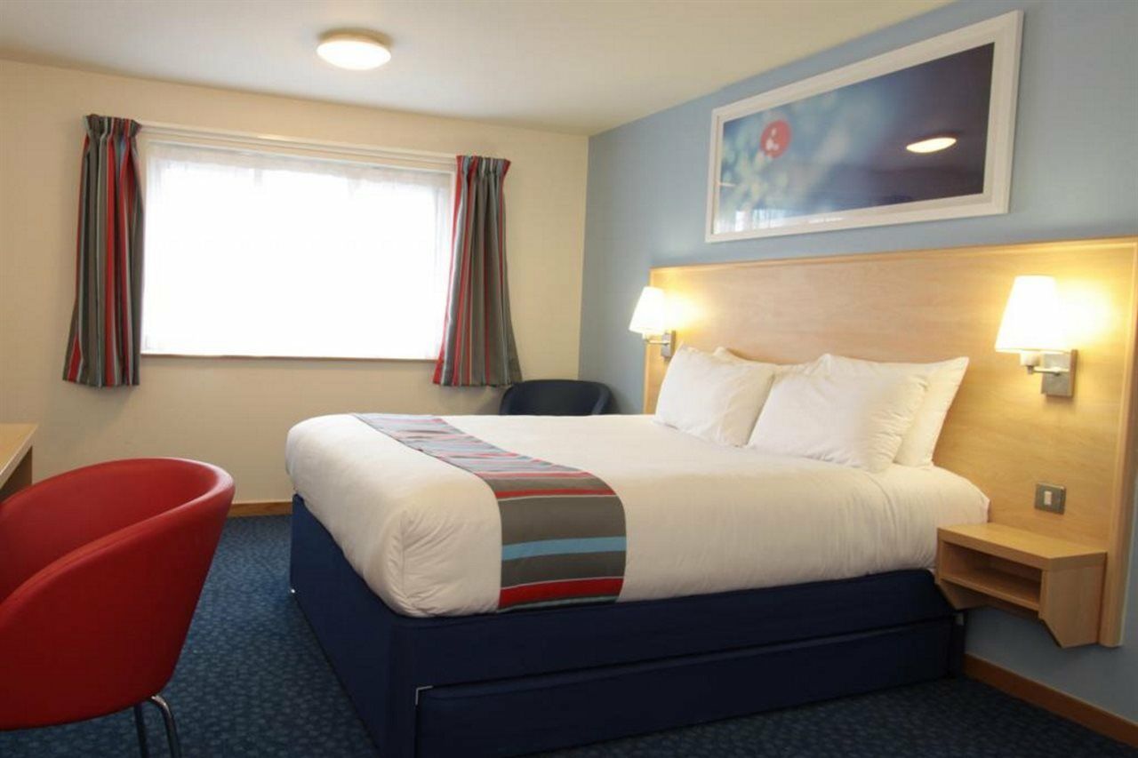 Travelodge London Wembley Exterior foto
